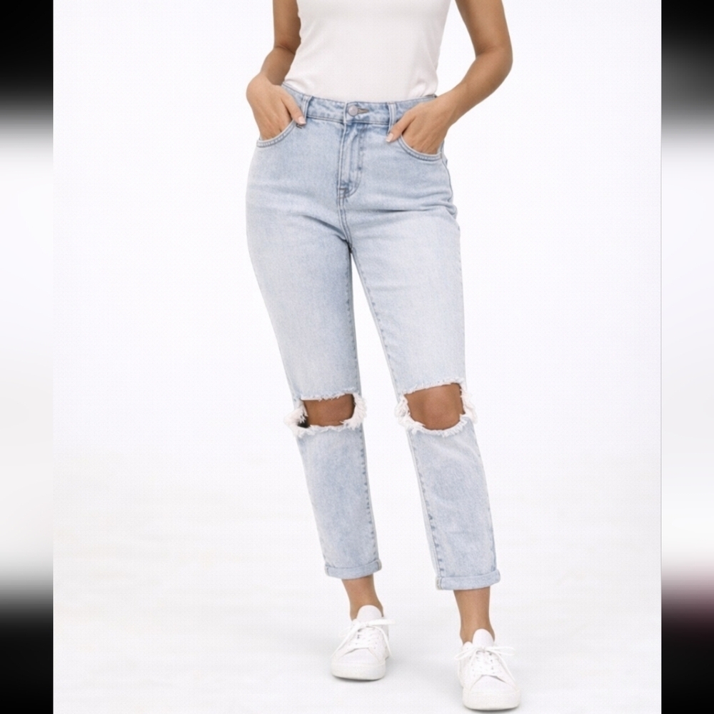 No Boundaries, Distressed Light Blue Jeans, Juniors size 3